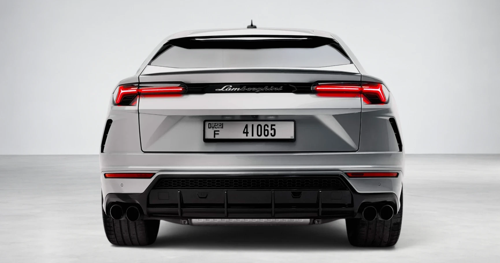 Dubai'de kiralık Lamborghini Urus Grigio – fotoğraf 2
