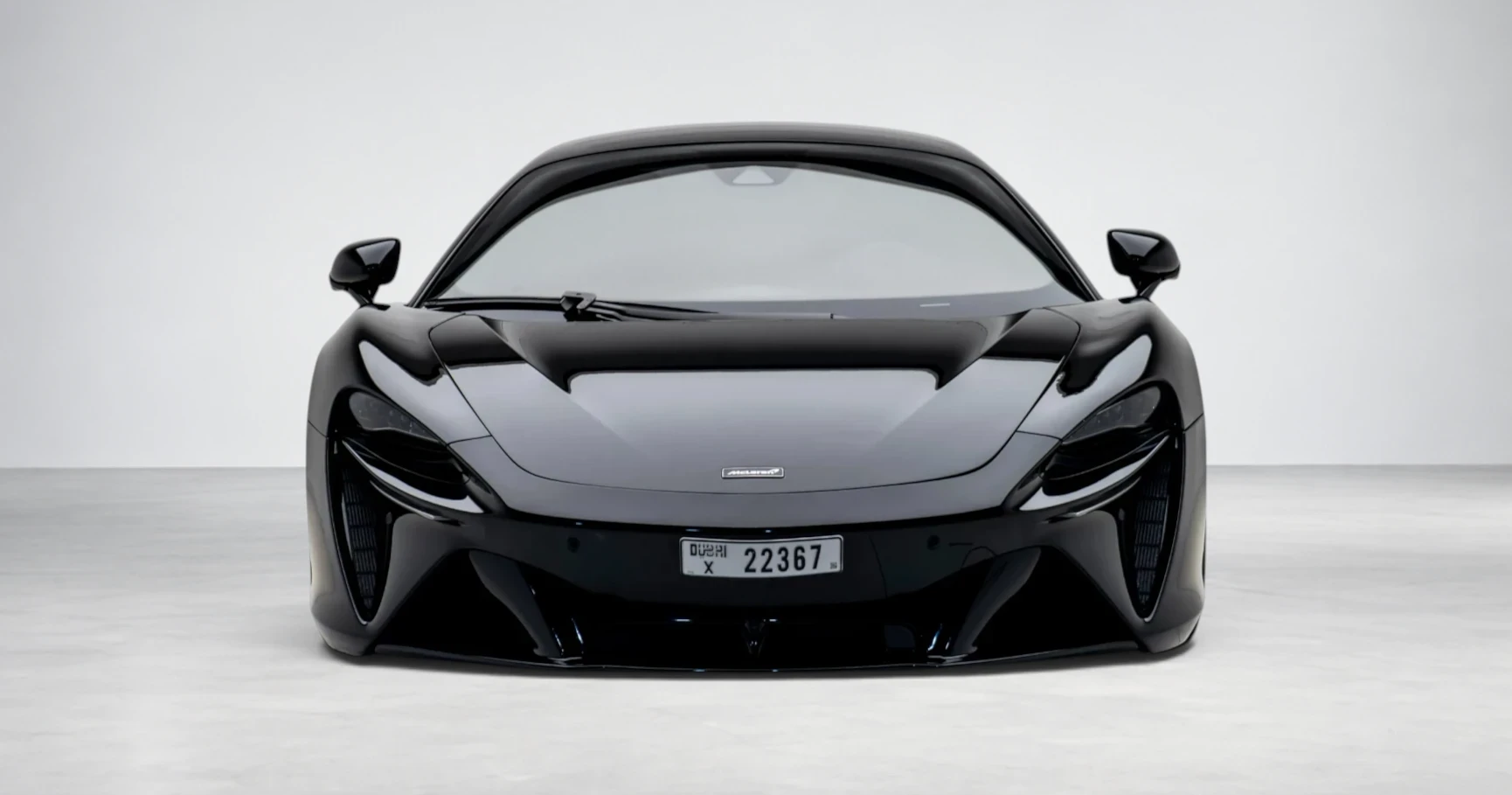 McLaren Artura Hybrid Anthracite Grey à louer à Dubaï – photo 2