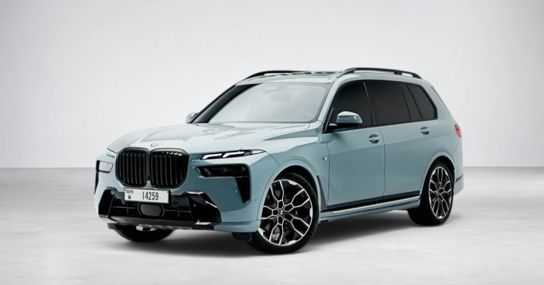 BMW X7 xDrive — Skyscraper Grey luxury rental Dubai